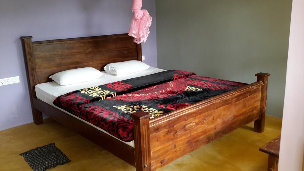 Raveena Guest House Ella Phòng bức ảnh